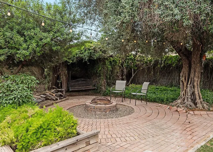 Floresta - Private Backyard - Mins To Old Town